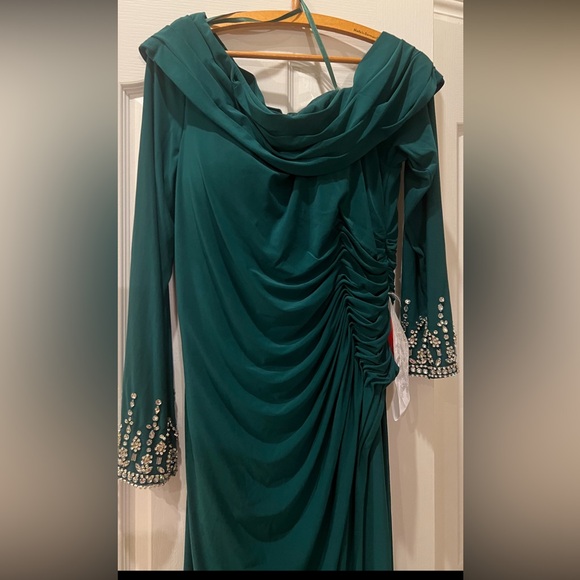 🌺Mac Duggal Gown - Picture 5 of 14